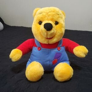 Vintage 1997 Mattel Disney Hug N Wiggle Giggle Winnie The Pooh Talking plush 12"